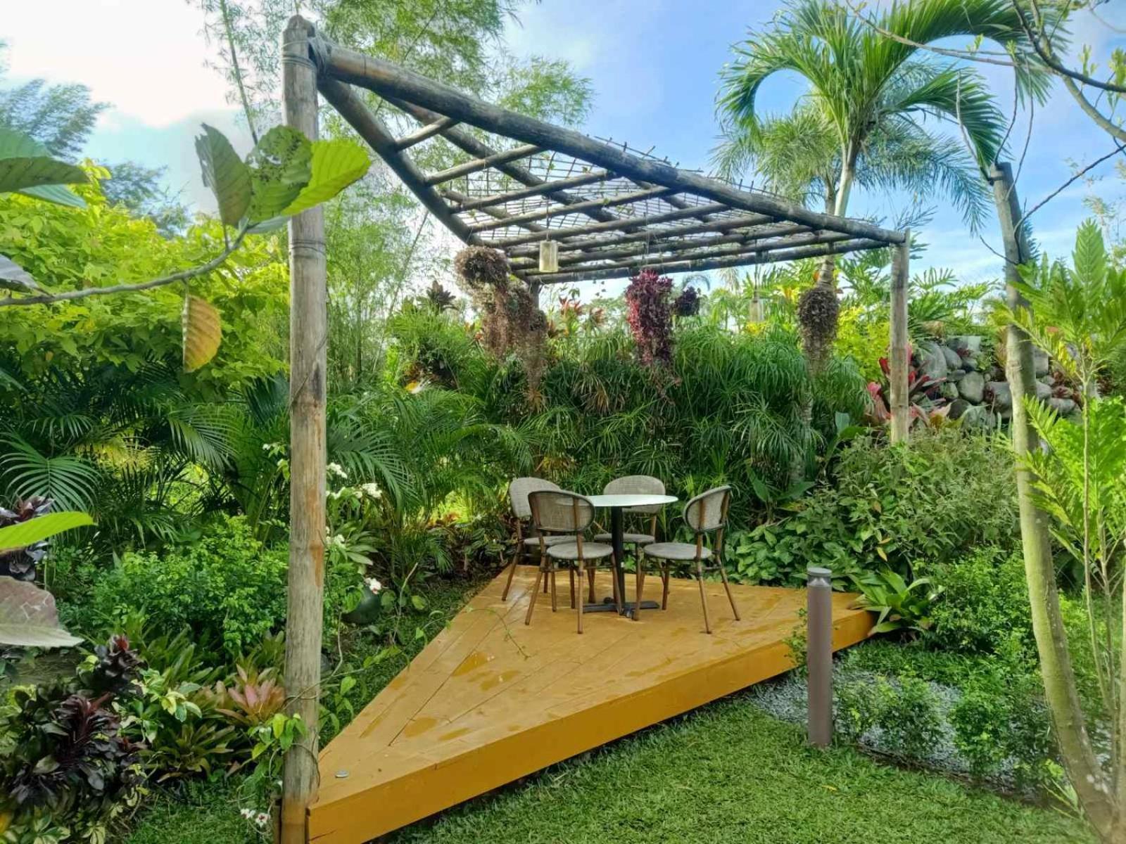 Bali Village Hotel Tagaytay City Bagian luar foto