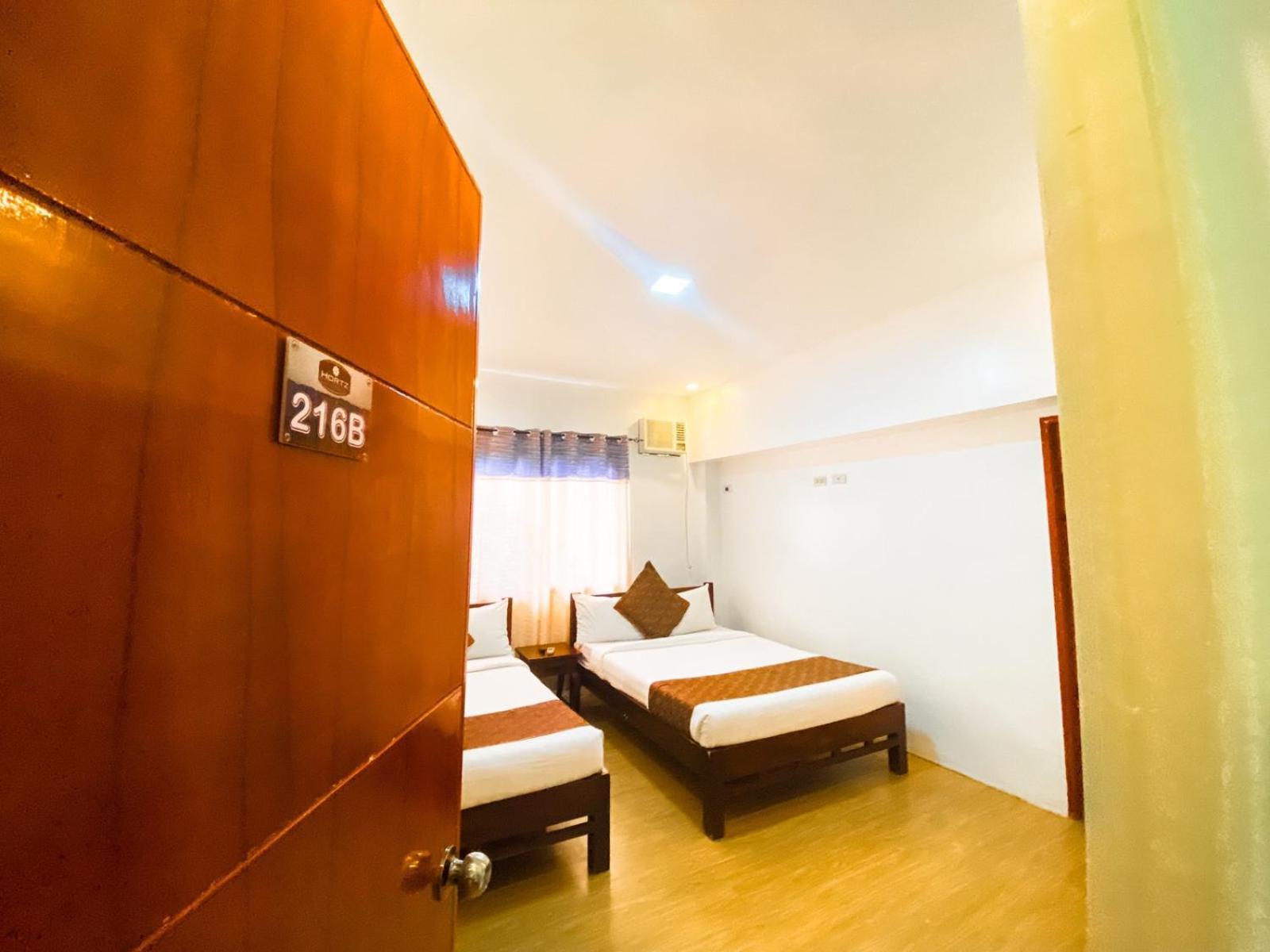 Bali Village Hotel Tagaytay City Bagian luar foto