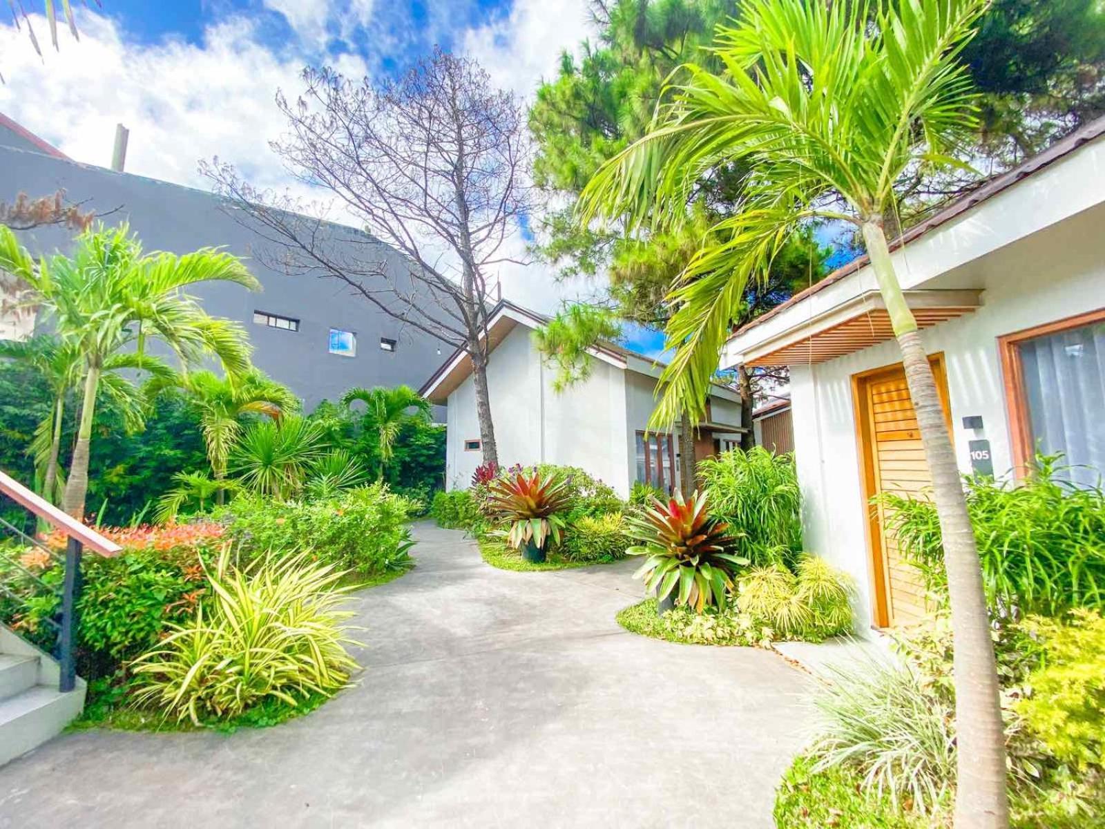 Bali Village Hotel Tagaytay City Bagian luar foto