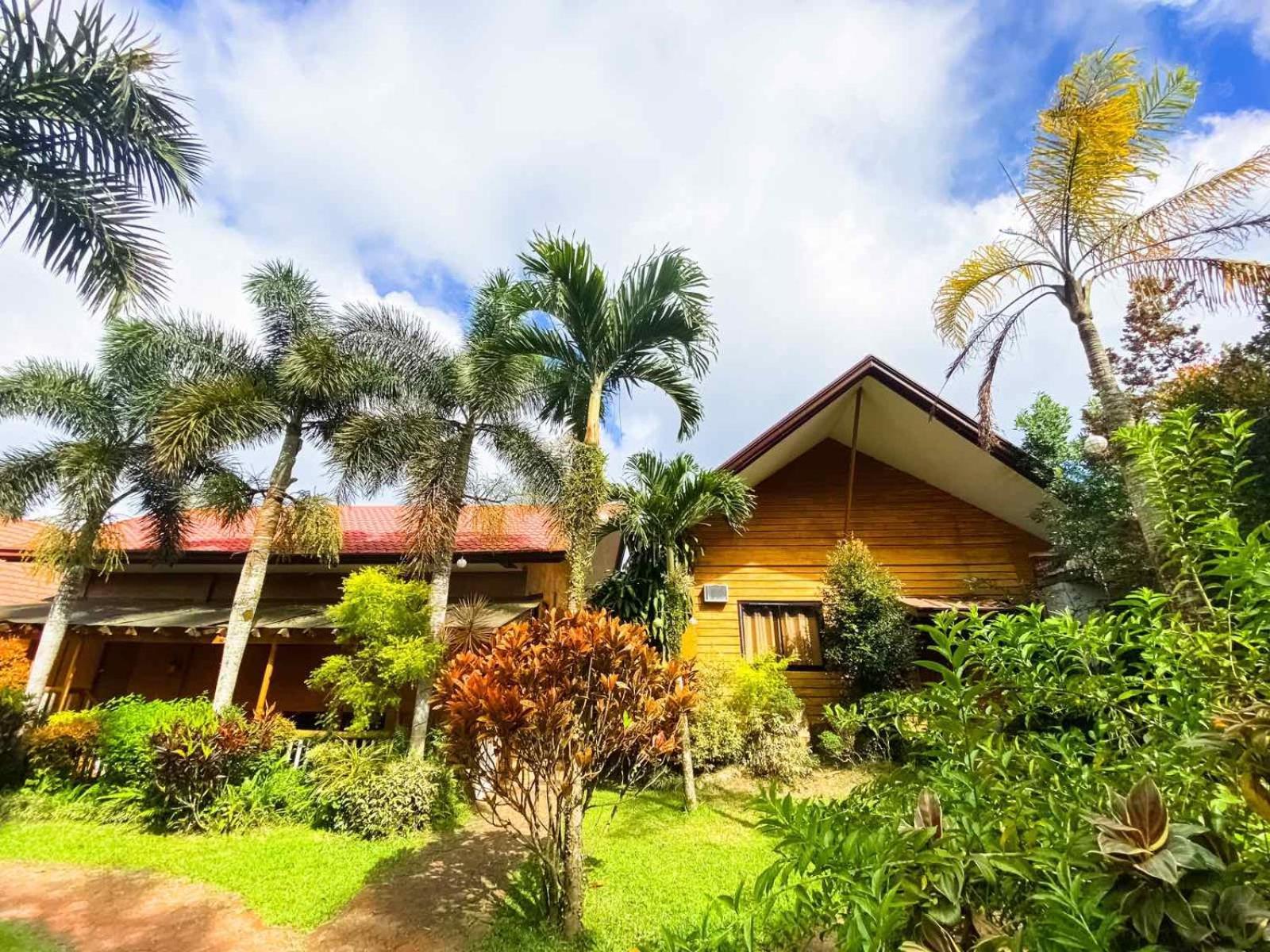 Bali Village Hotel Tagaytay City Bagian luar foto