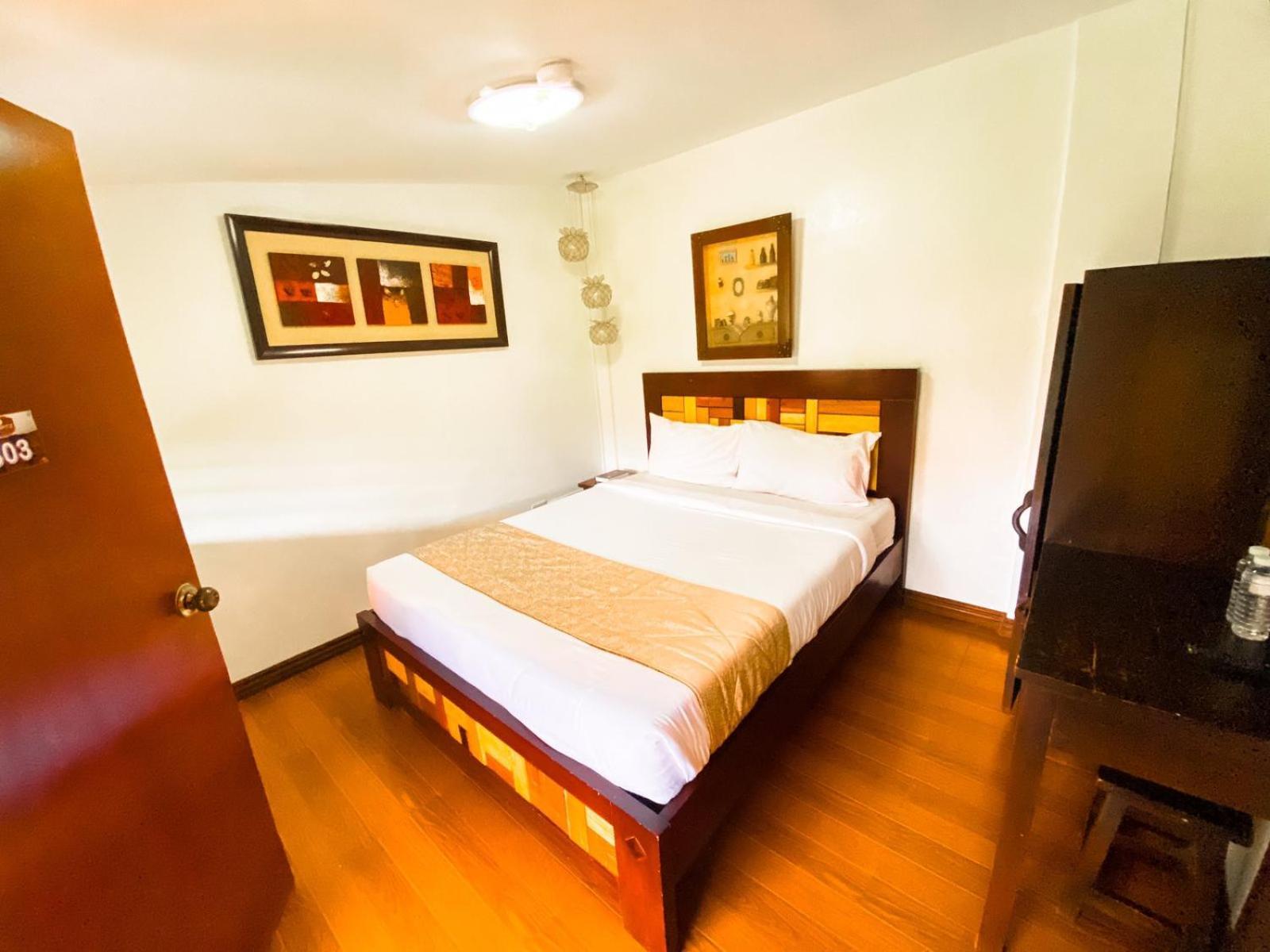 Bali Village Hotel Tagaytay City Bagian luar foto