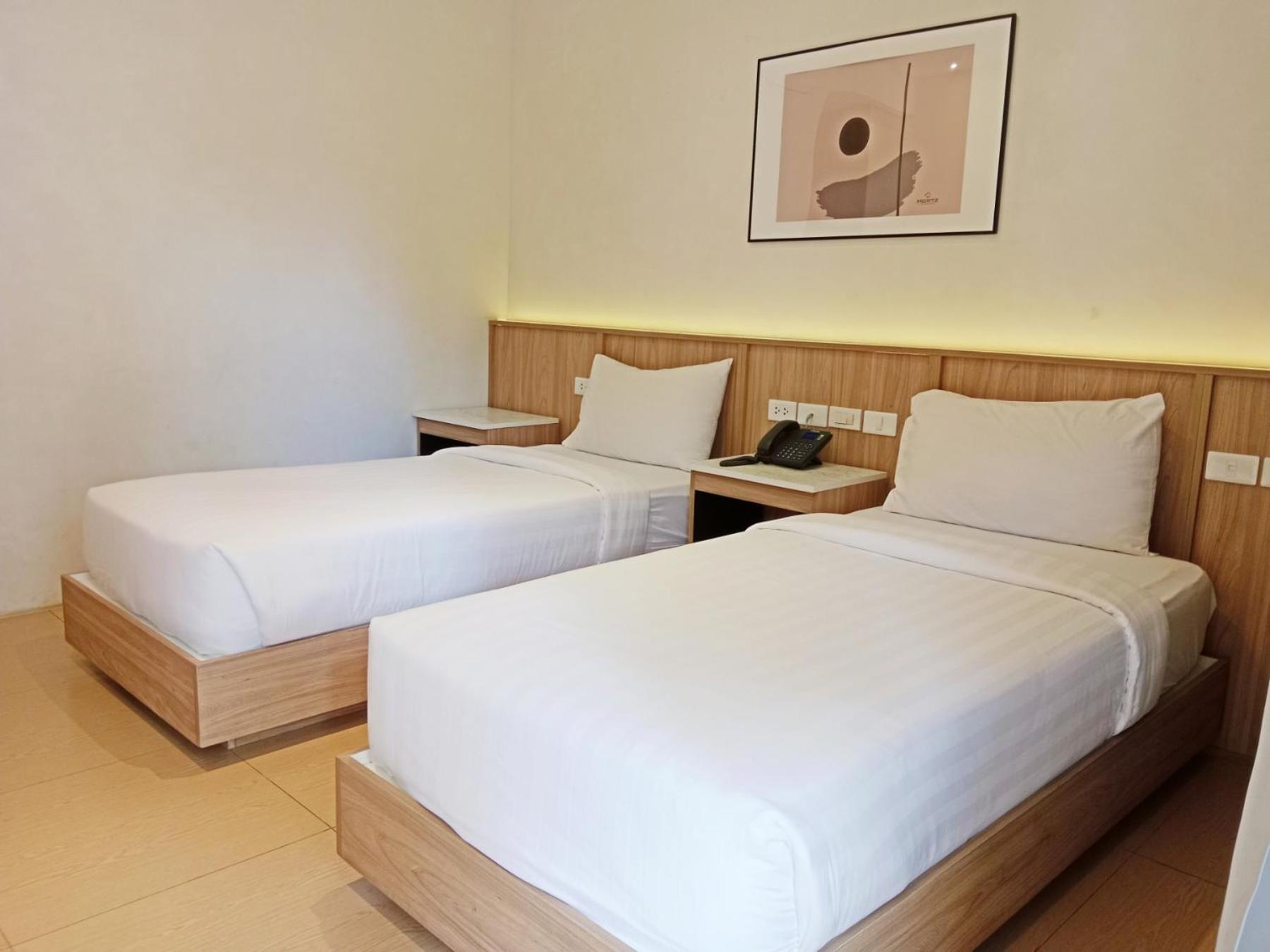Bali Village Hotel Tagaytay City Bagian luar foto